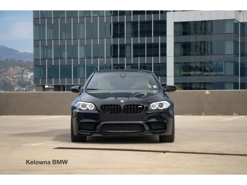 BMW M5 * 4dr Sdn * CARFAX * БЕЗ ПЪРВОНАЧАЛНА ВНОСКА, снимка 5 - Автомобили и джипове - 52830602