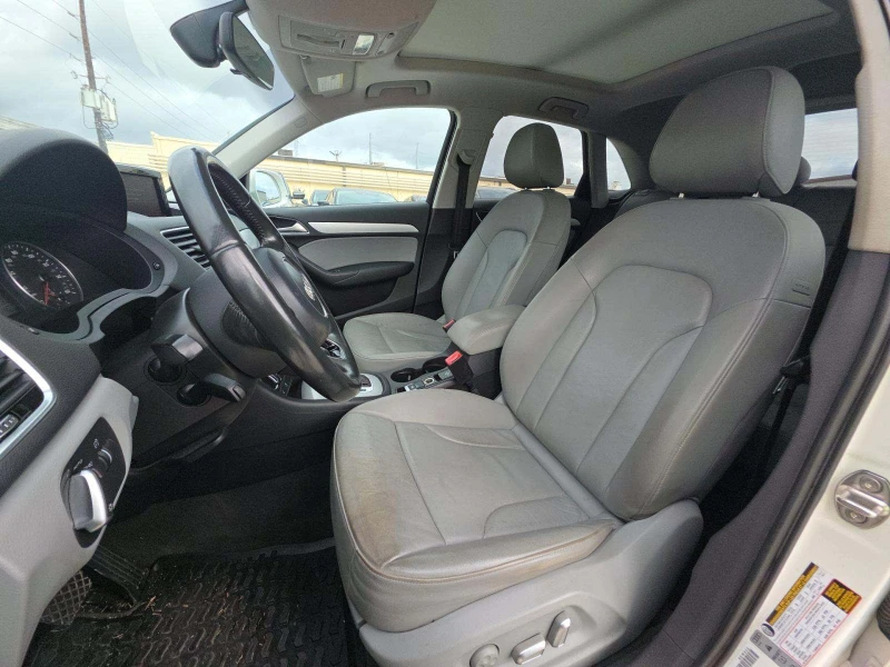 Audi Q3 2.0T Premium, снимка 5 - Автомобили и джипове - 53190866