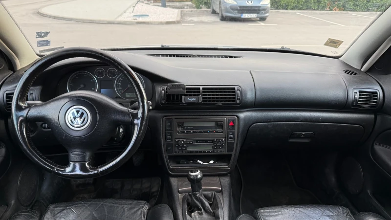 VW Passat 1.9 TDI 4motion, снимка 8 - Автомобили и джипове - 53403904