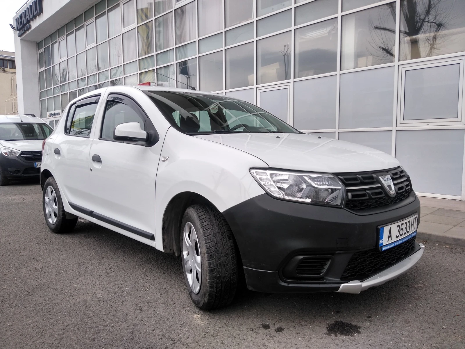 Dacia Sandero 69000km. - изображение 2