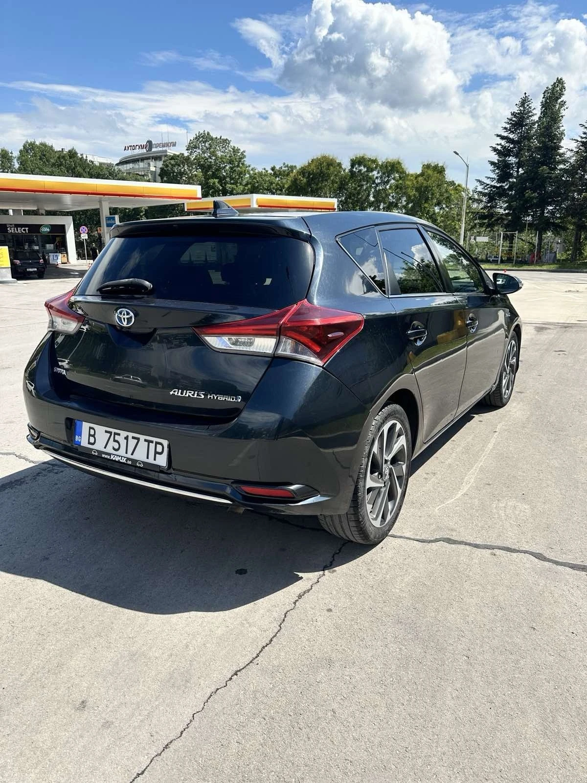 Toyota Auris 1.8 Hybrid - изображение 4