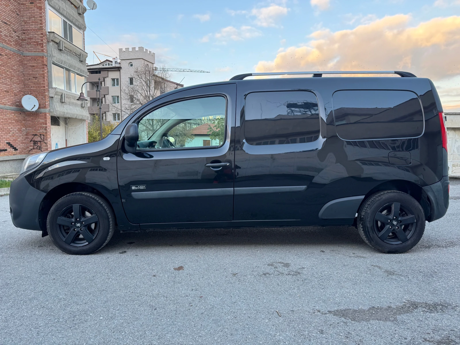 Renault Kangoo 1.5DCI-MAXI NAV - изображение 7