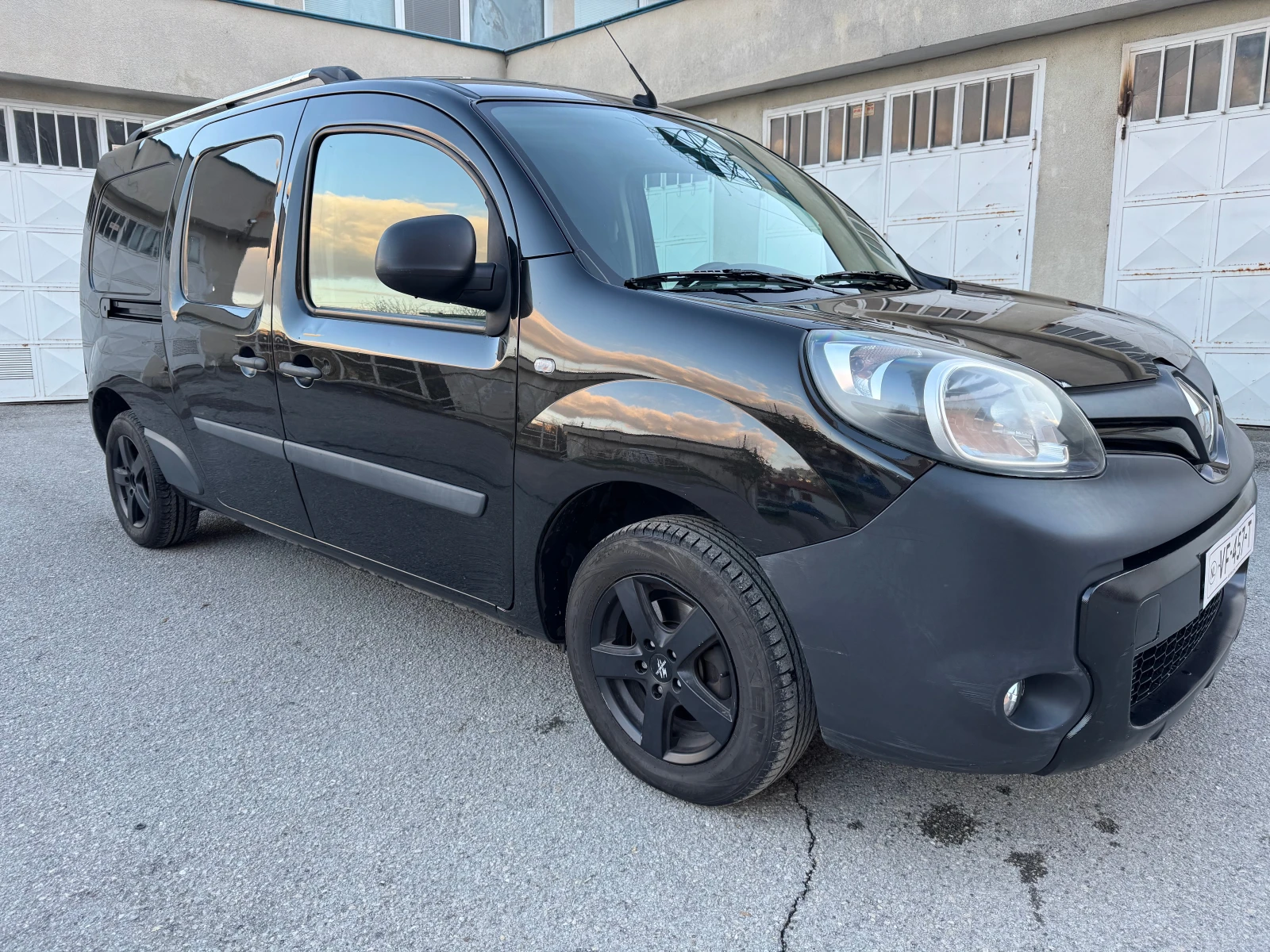 Renault Kangoo 1.5DCI-MAXI NAV - изображение 2