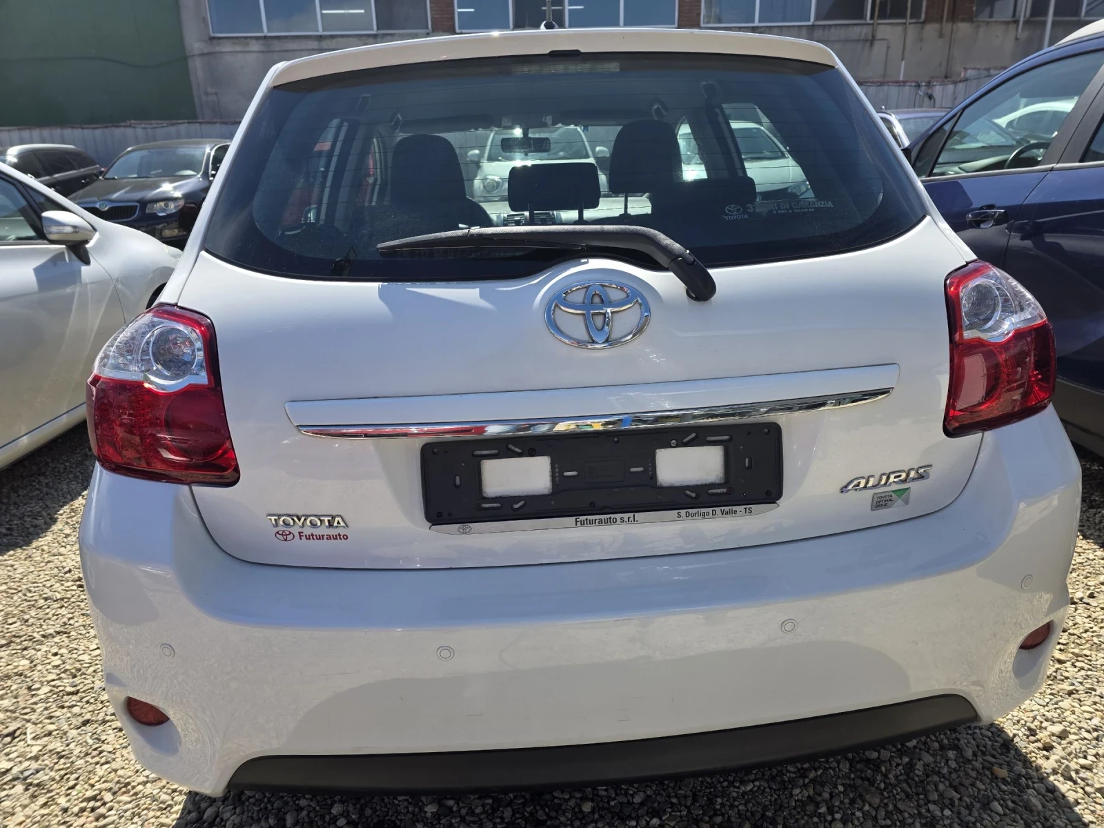 Toyota Auris 1.4 i EURO 5 FACELIFT - изображение 5