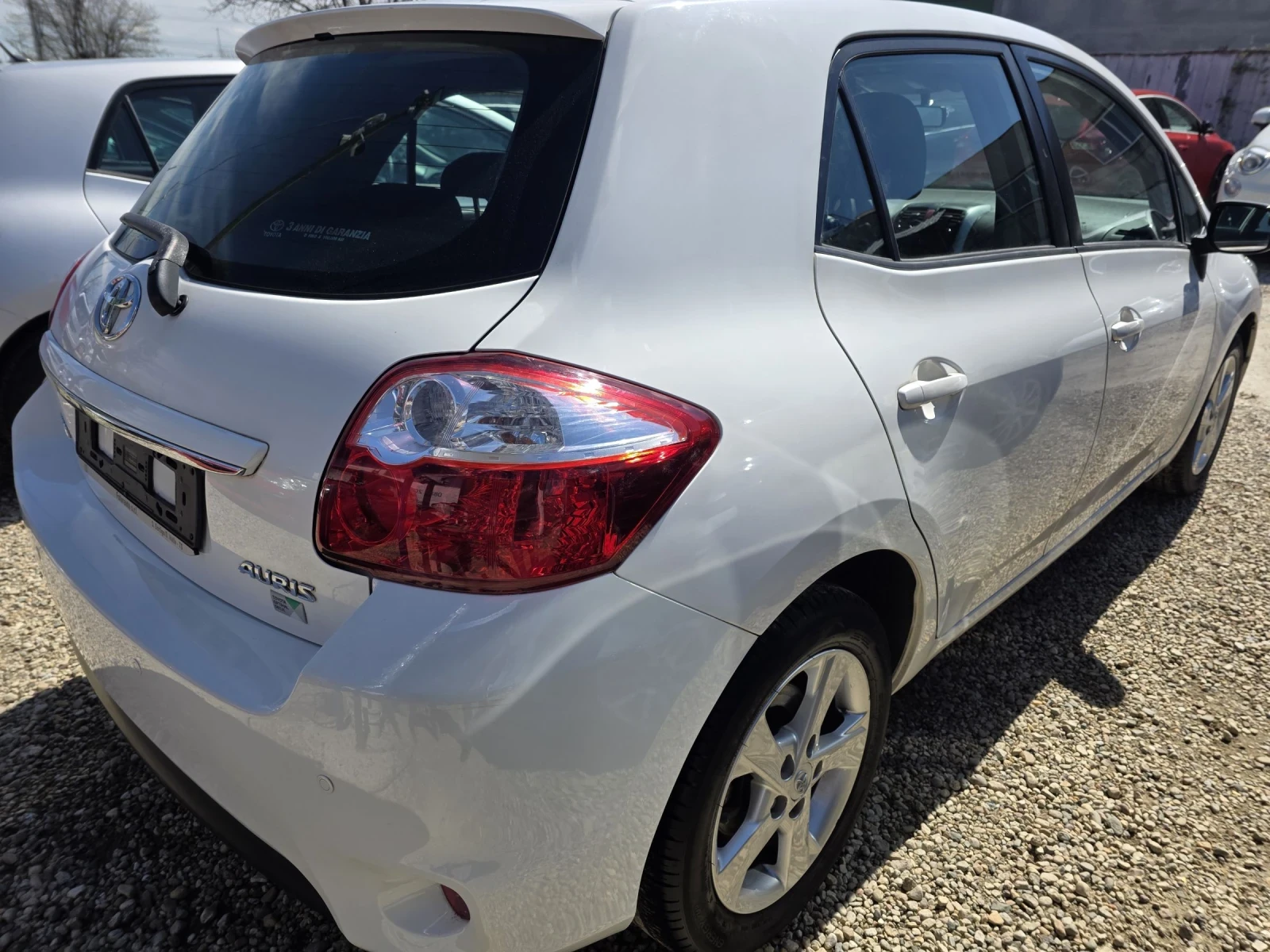 Toyota Auris 1.4 i EURO 5 FACELIFT - изображение 6