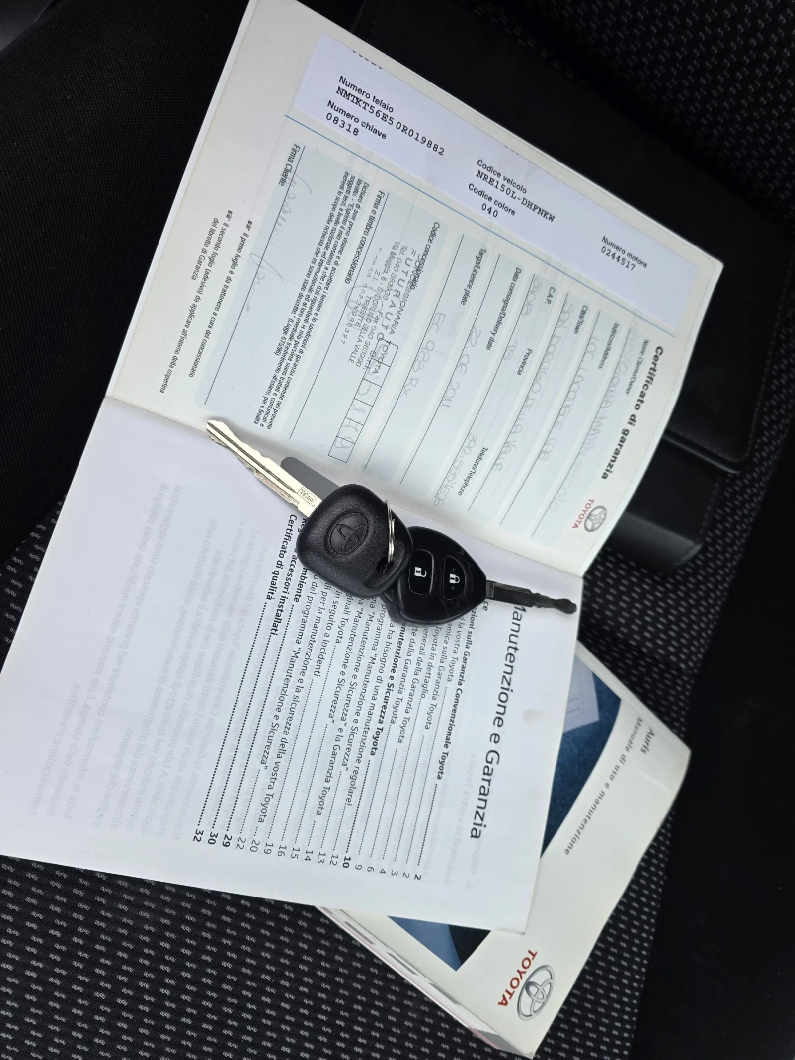 Toyota Auris 1.4 i EURO 5 FACELIFT - изображение 8