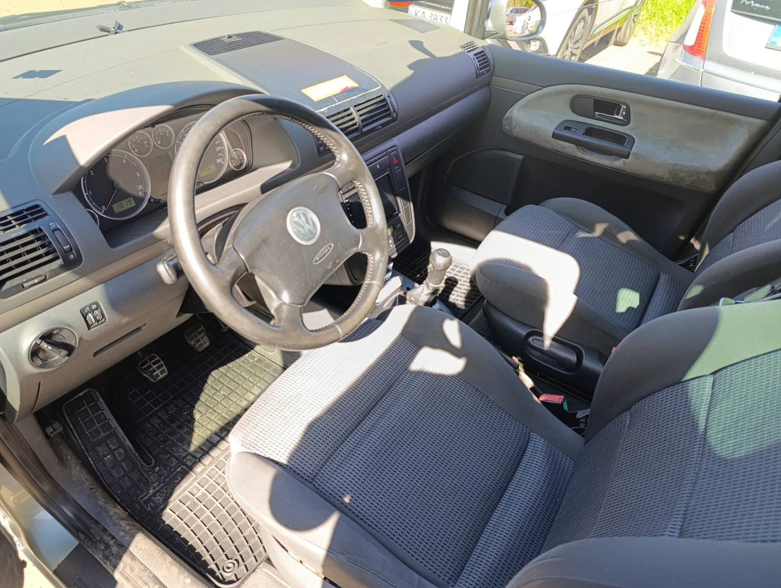 VW Sharan  - изображение 5