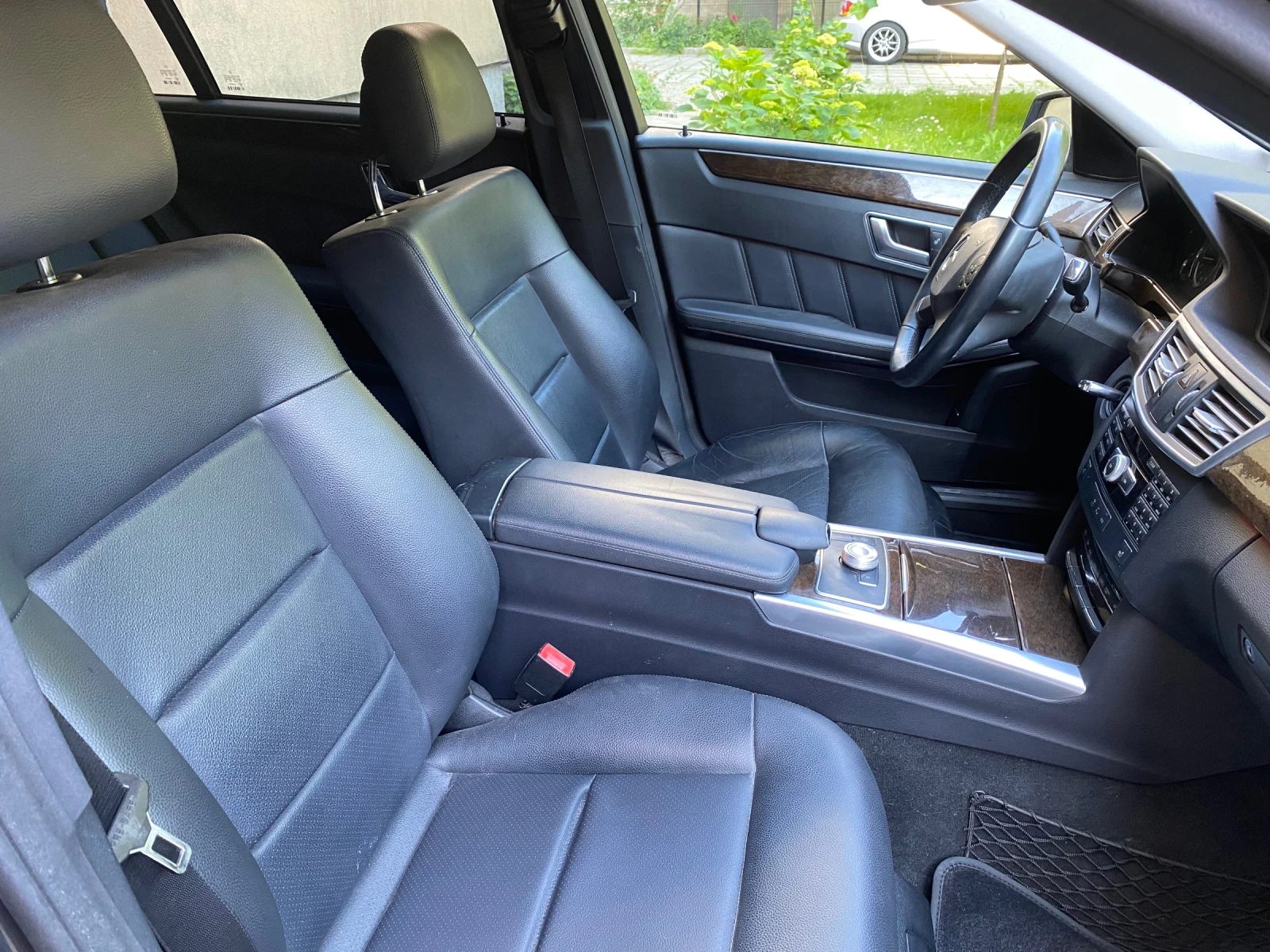 Mercedes-Benz E 200 7 G TRONIC - изображение 8