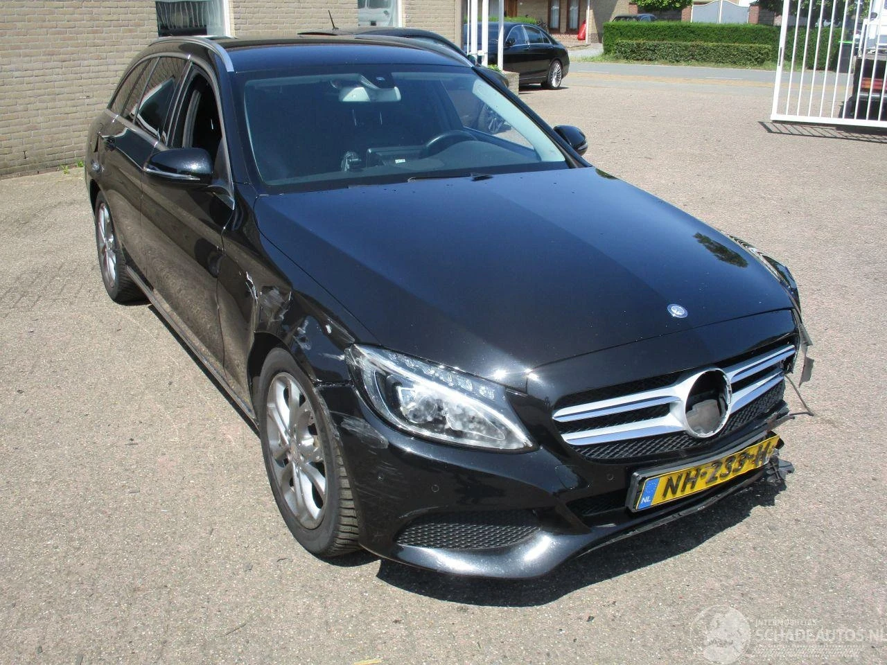 Mercedes-Benz C 300  - изображение 2