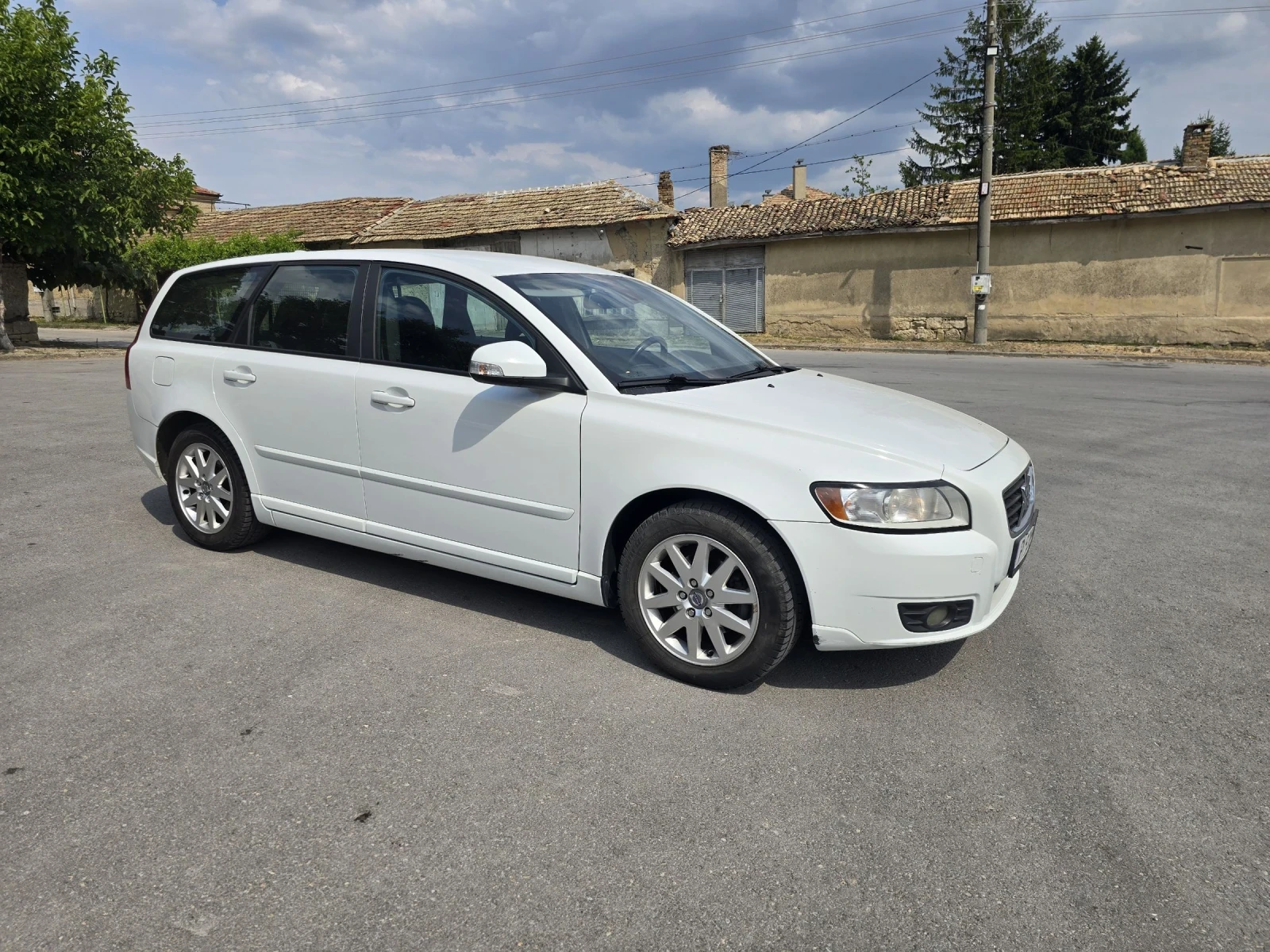 Volvo V50  - изображение 2