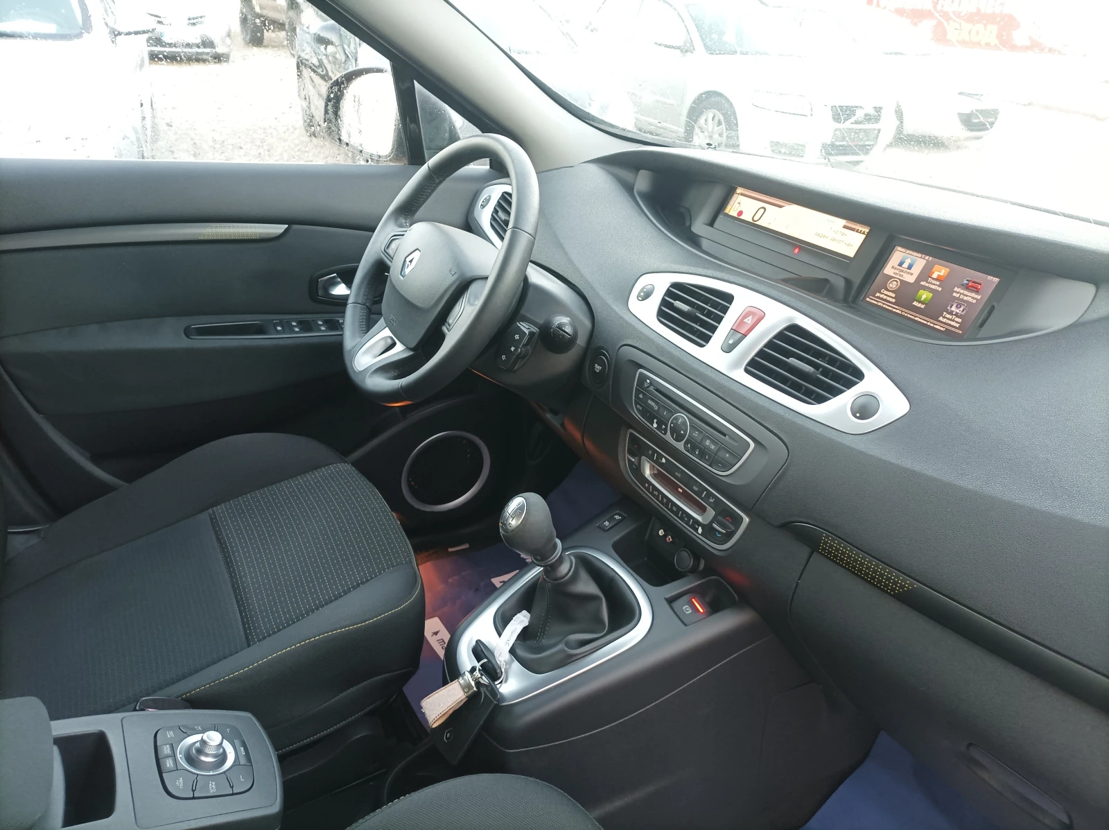 Renault Scenic 1.6 BENZIN / ЛИЗИНГ  - изображение 8