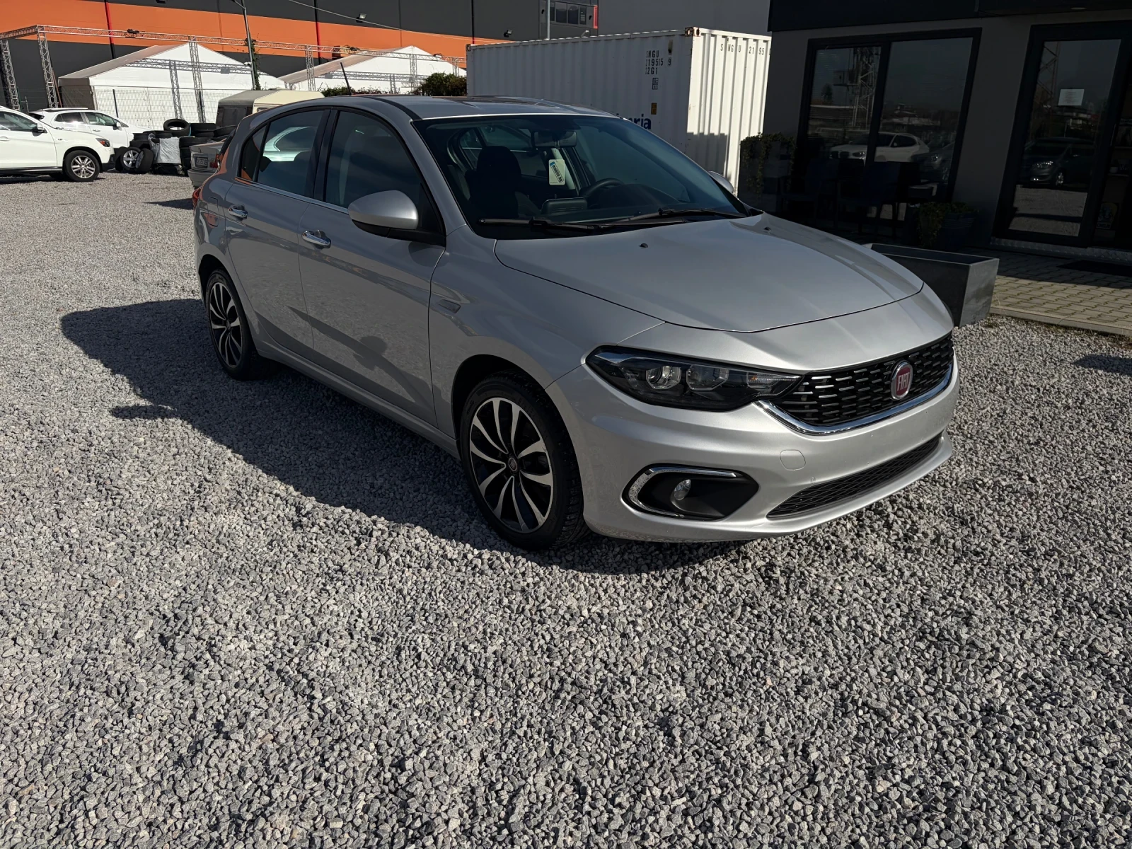 Fiat Tipo 1.6M-Jet-120k.c.LOUNGE /EURO6B/ | Mobile.bg — изображение 5