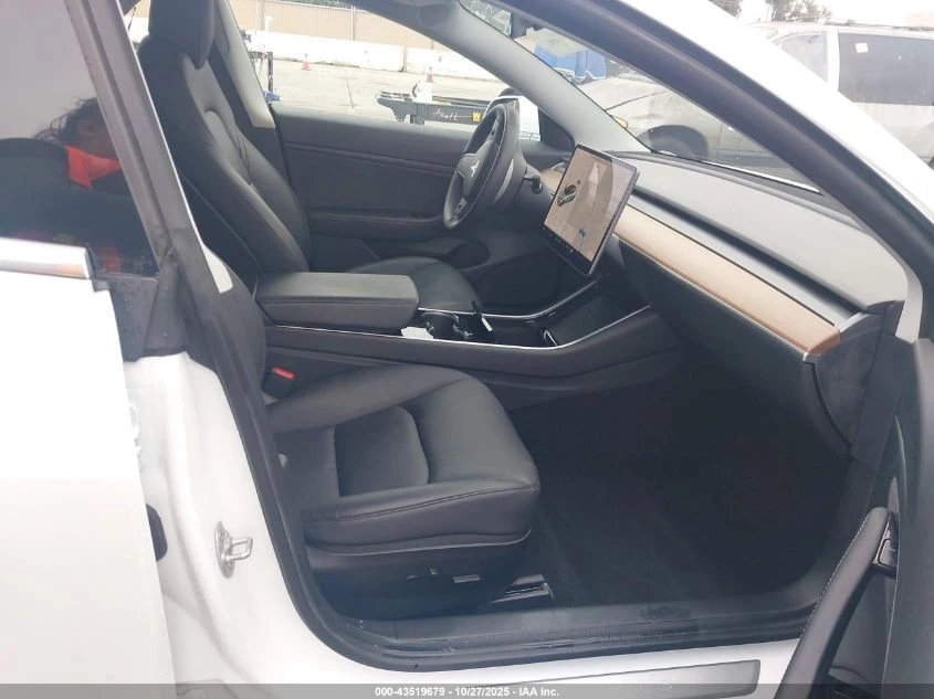 Tesla Model 3 U   U All Wheel Drive | Mobile.bg   12