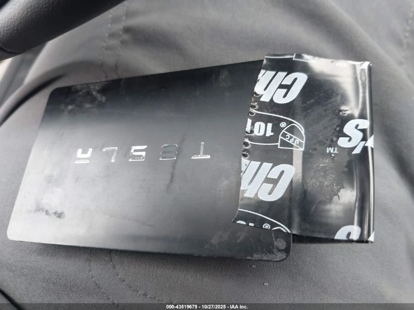 Tesla Model 3 U   U All Wheel Drive - изображение 3