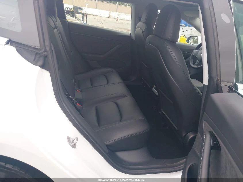 Tesla Model 3 U   U All Wheel Drive | Mobile.bg   15