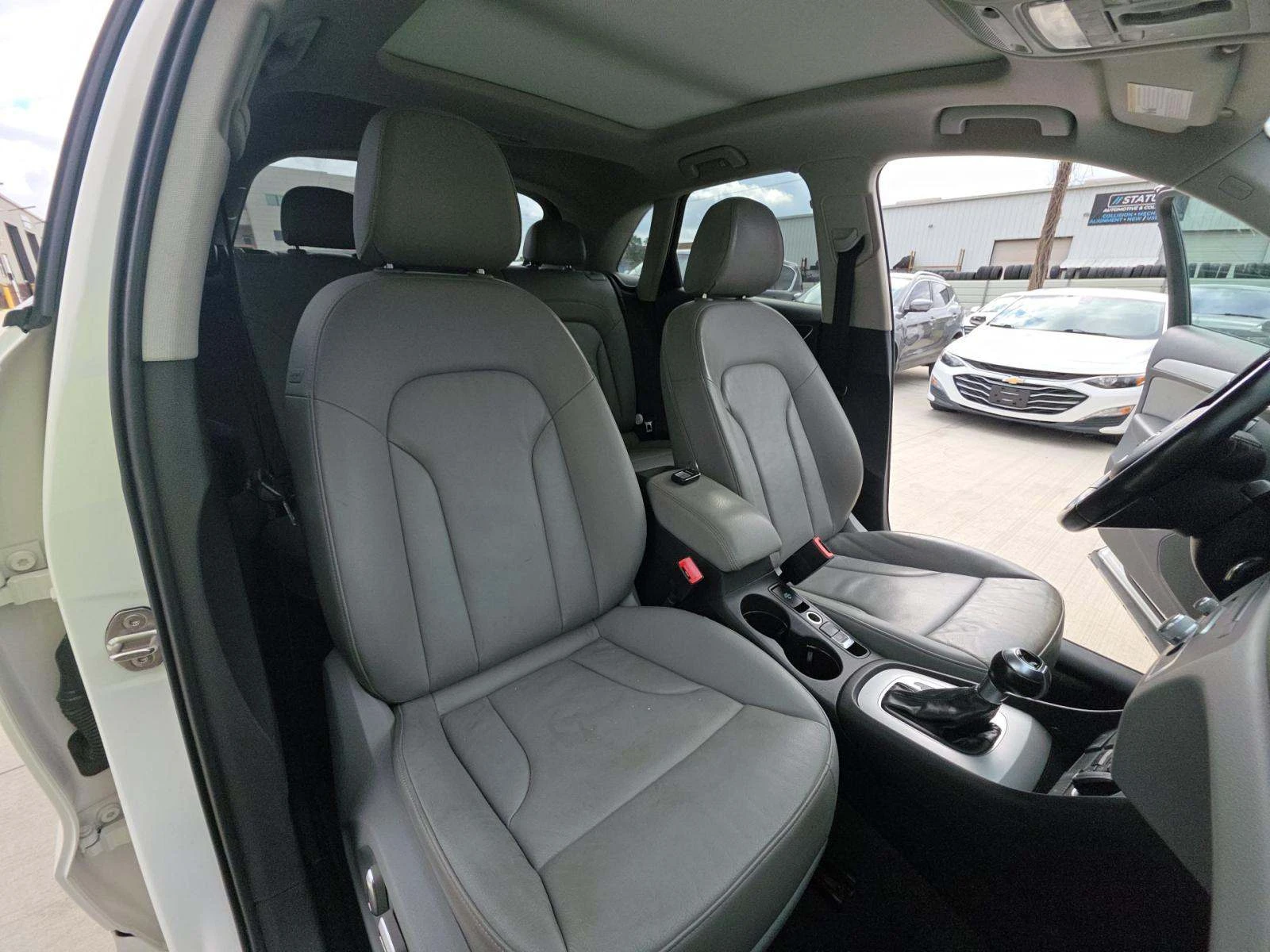 Audi Q3 2.0T Premium - изображение 8