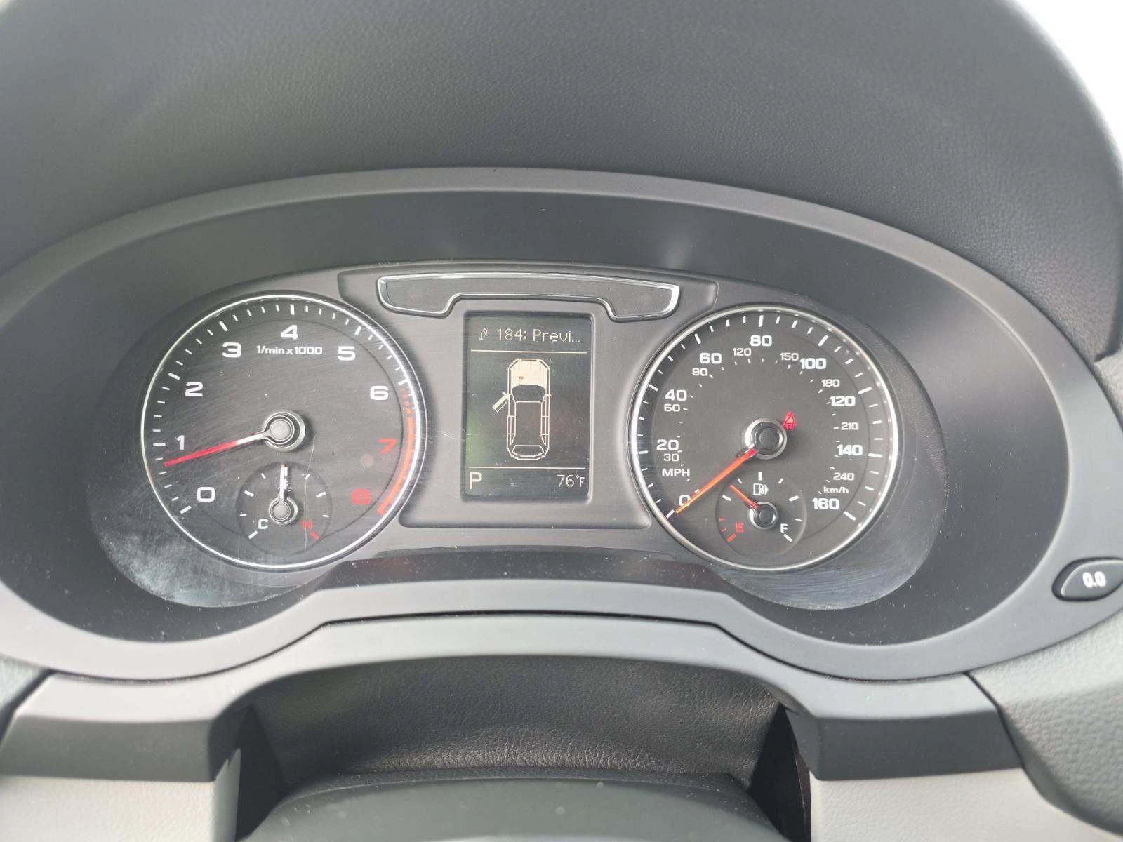 Audi Q3 2.0T Premium - изображение 6