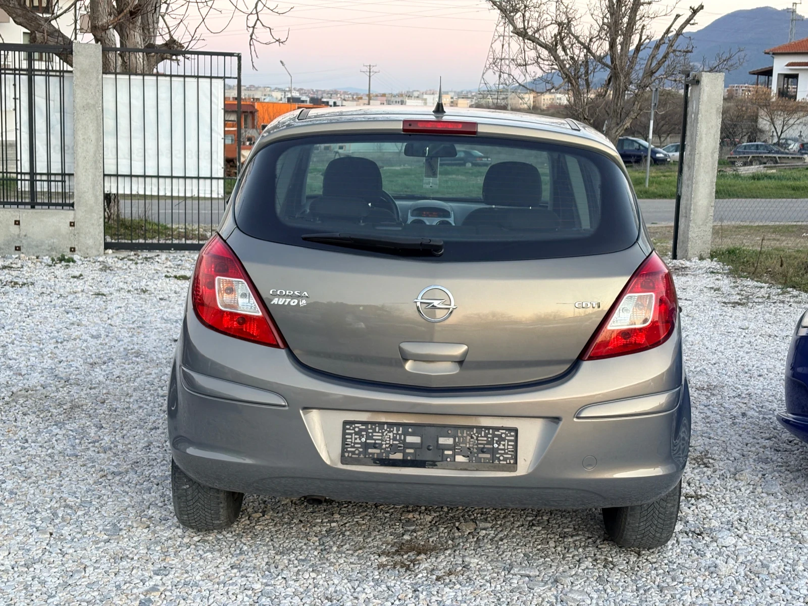 Opel Corsa, снимка 9 - Автомобили и джипове - 53774992