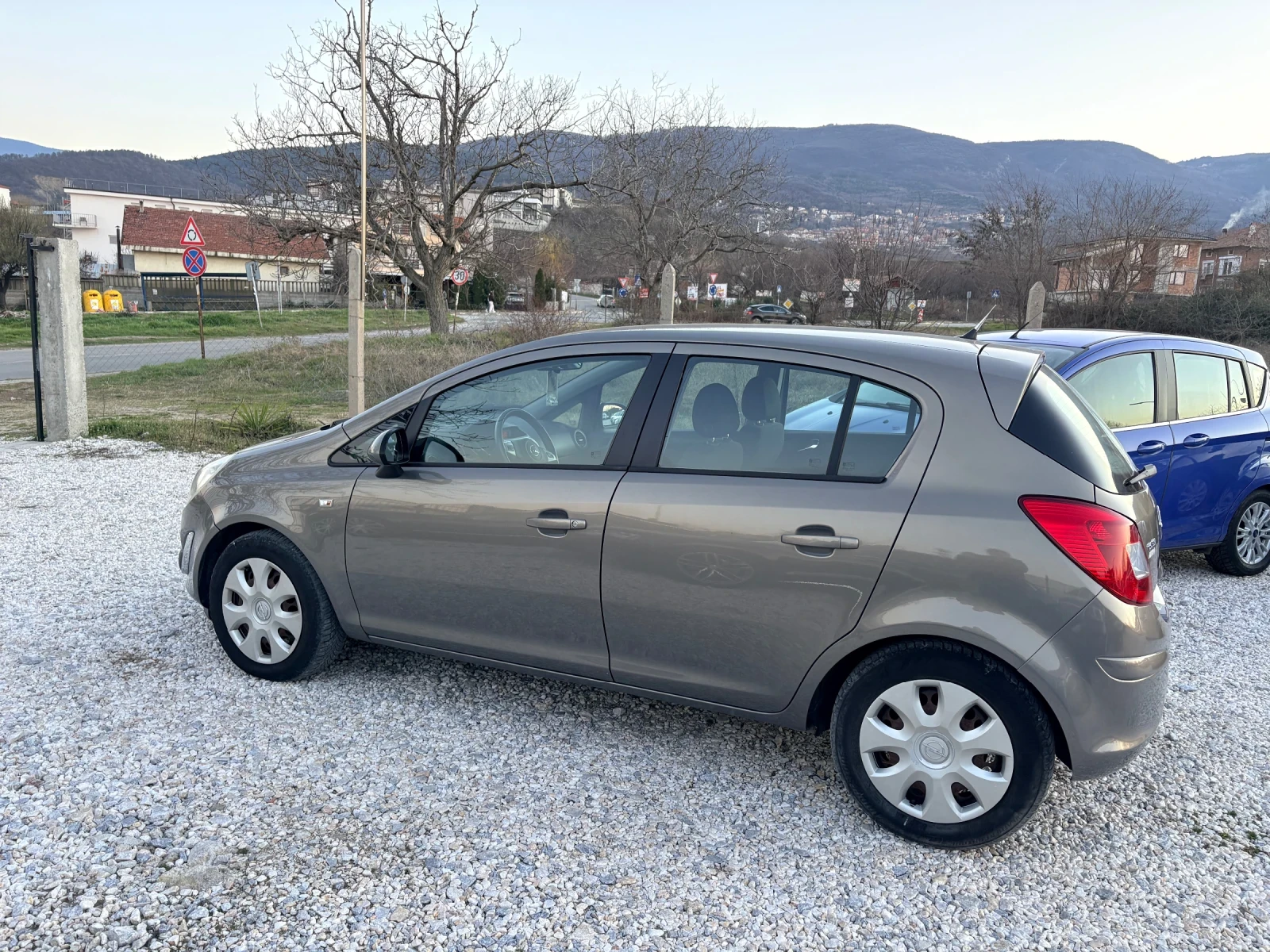 Opel Corsa, снимка 6 - Автомобили и джипове - 53774992