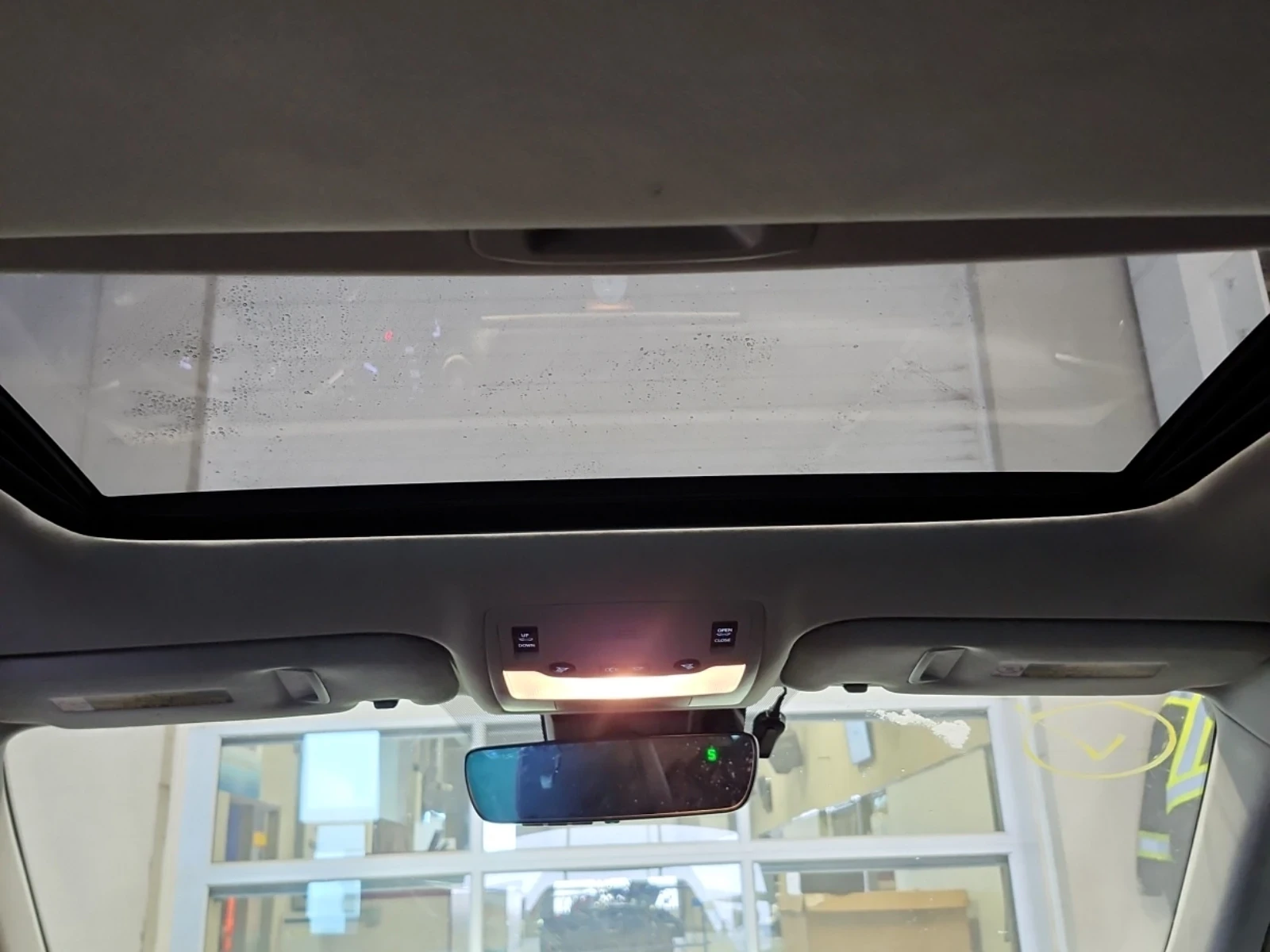 Lexus IS 300 Обдухване * Панорама * Камера * Сервизна История *, снимка 9 - Автомобили и джипове - 54077710