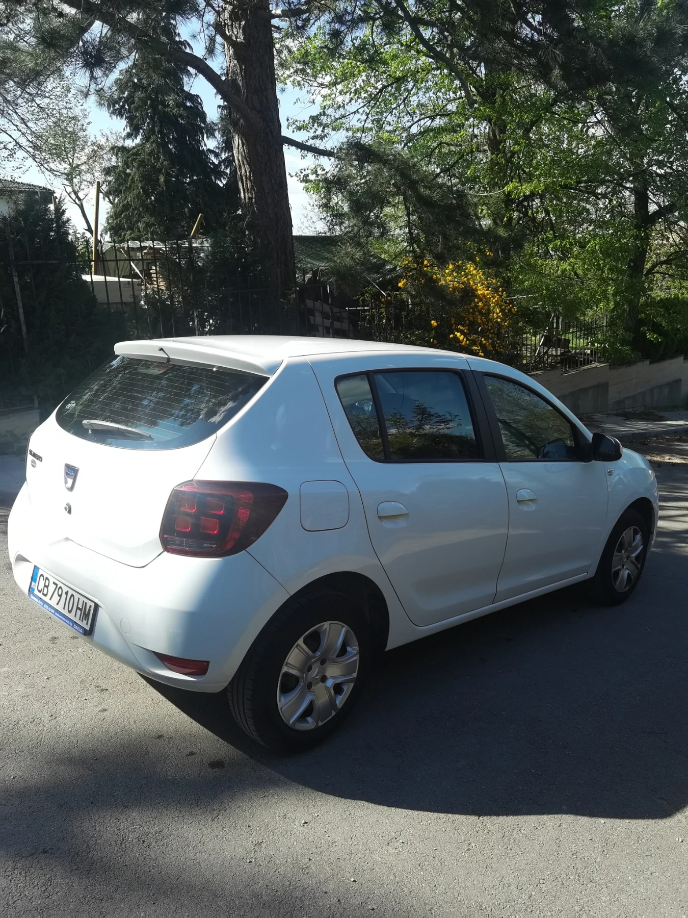 Dacia Sandero Хечбек, снимка 6 - Автомобили и джипове - 54428090