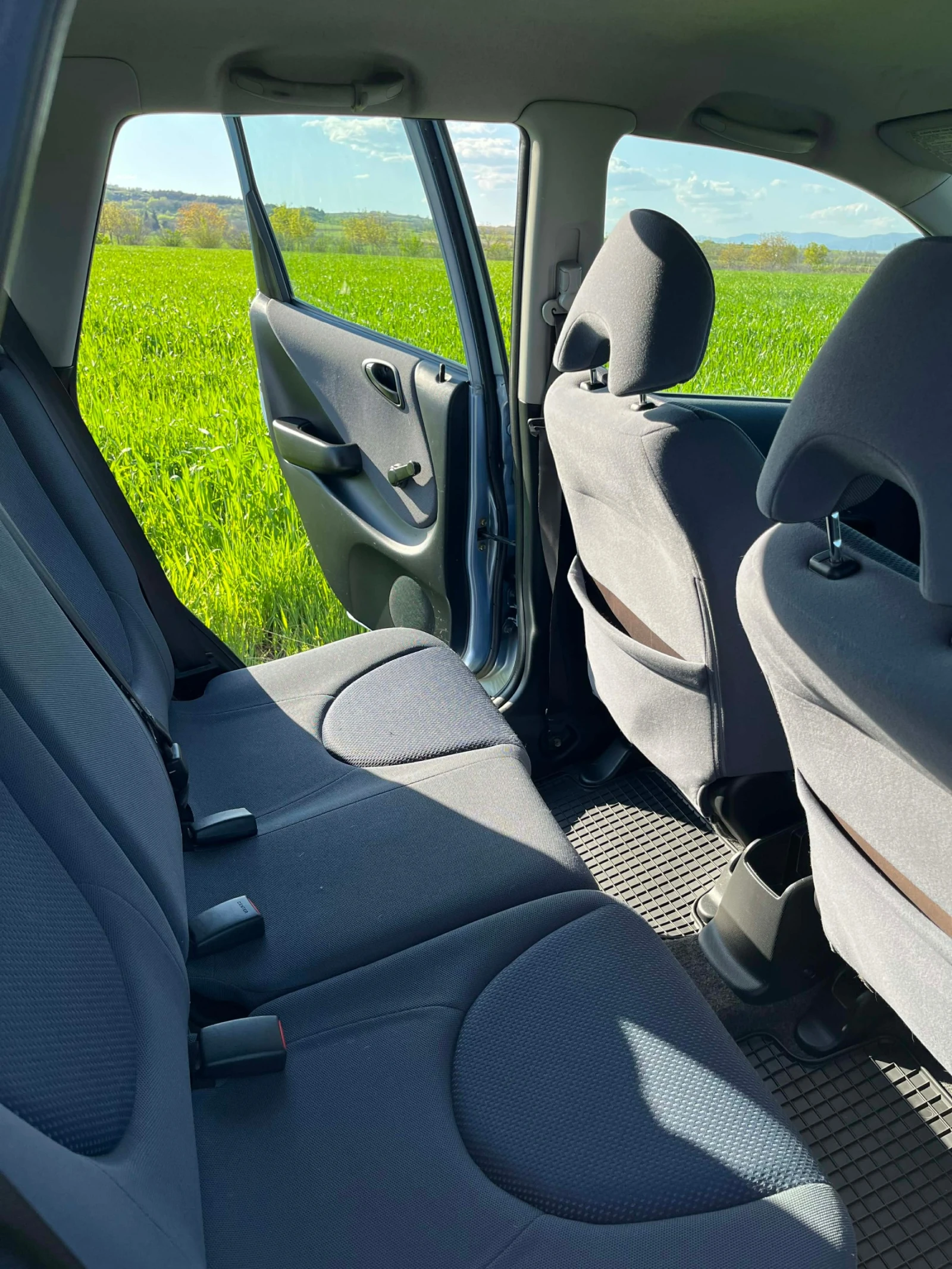 Honda Jazz 1.4 Бензин , снимка 9 - Автомобили и джипове - 54544133