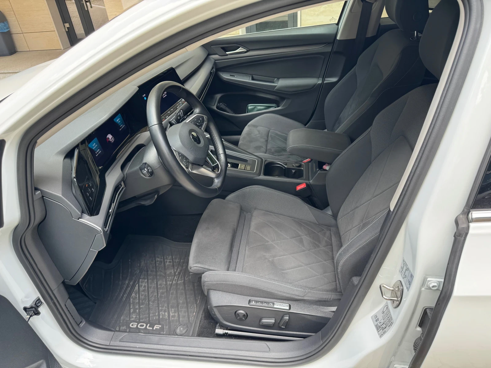 VW Golf Style 2.0 TDI DSG-150к.с.| ACC+ Drive assist | LED, снимка 6 - Автомобили и джипове - 54808549