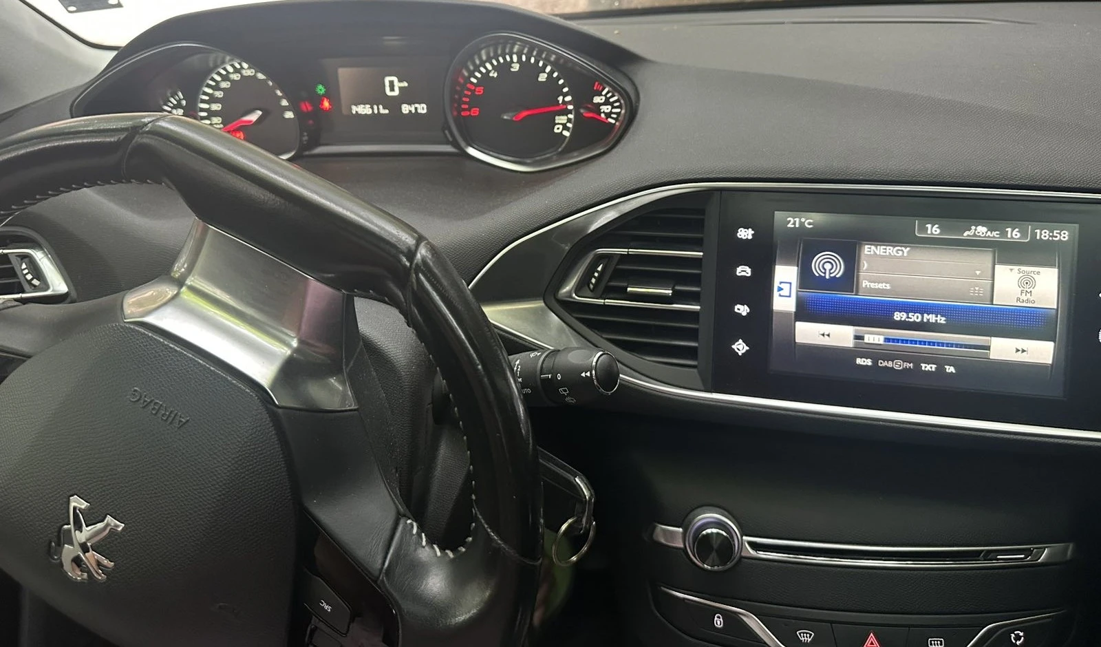 Peugeot 308 ALLURE 1.6 Blue HDI  ЕВРО 6 ПАНОРАМА, снимка 2 - Автомобили и джипове - 54873599