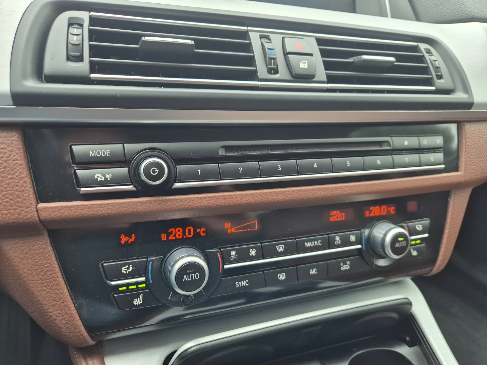 BMW 530 D FACELIFT! LUXURY! Германия! Full!, снимка 15 - Автомобили и джипове - 54979881