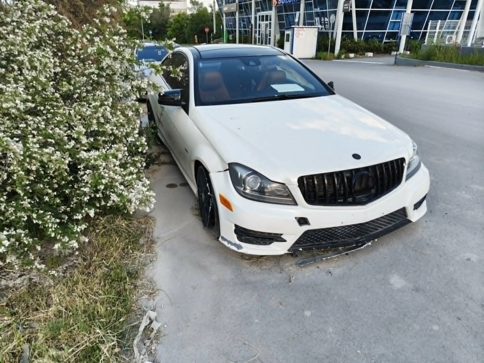 Mercedes-Benz C 350 4-MATIC Sport/Червен интериор, снимка 2 - Автомобили и джипове - 55176888