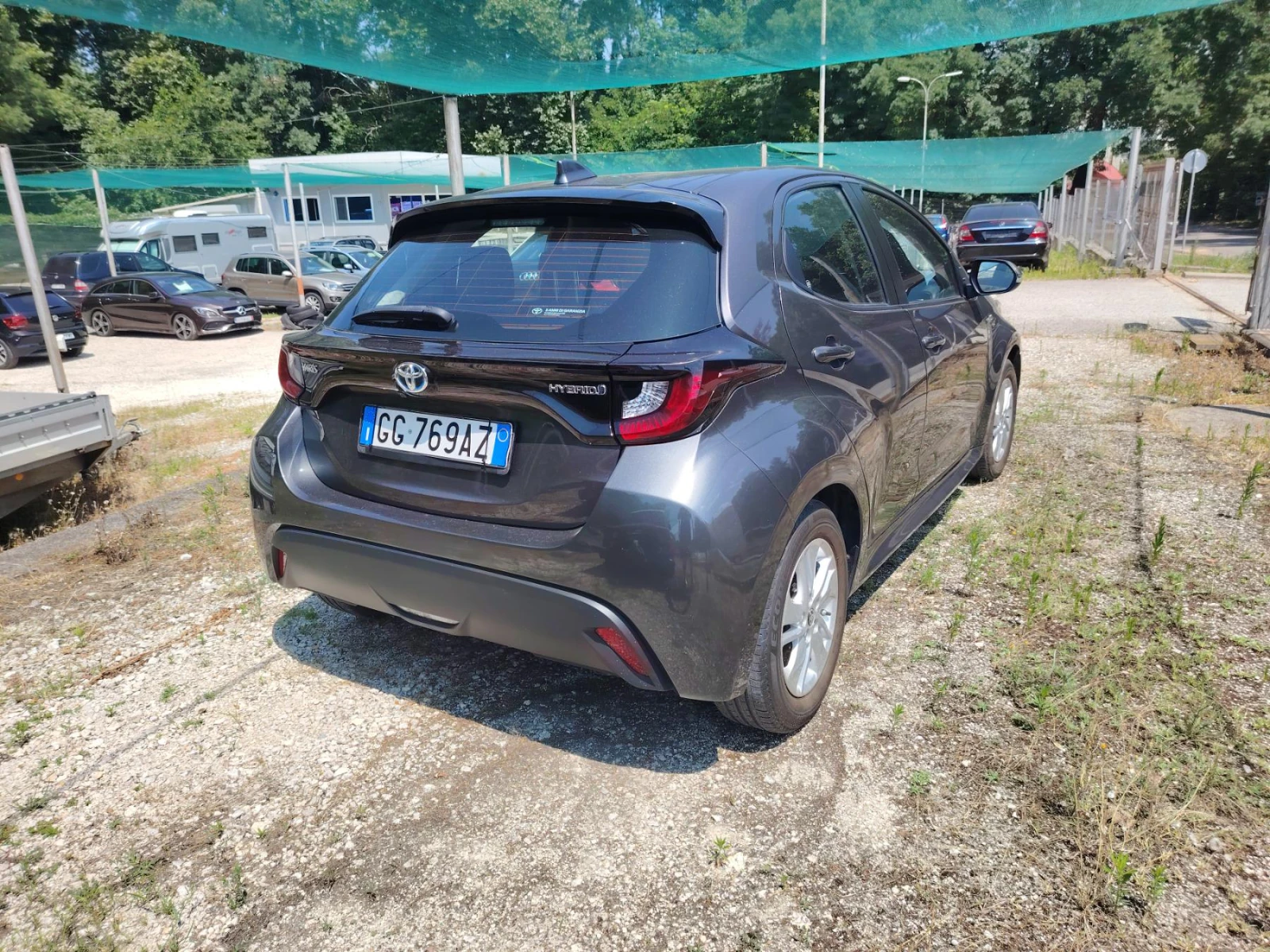 Toyota Yaris HIBRID, снимка 5 - Автомобили и джипове - 55319546