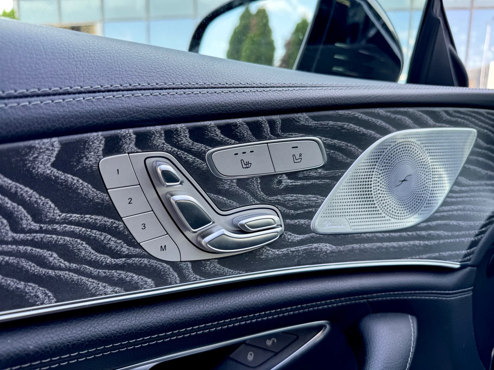 Mercedes-Benz AMG GT 4.3 V6-Biturbo-4Matic-BURMESTER, снимка 12 - Автомобили и джипове - 55444171