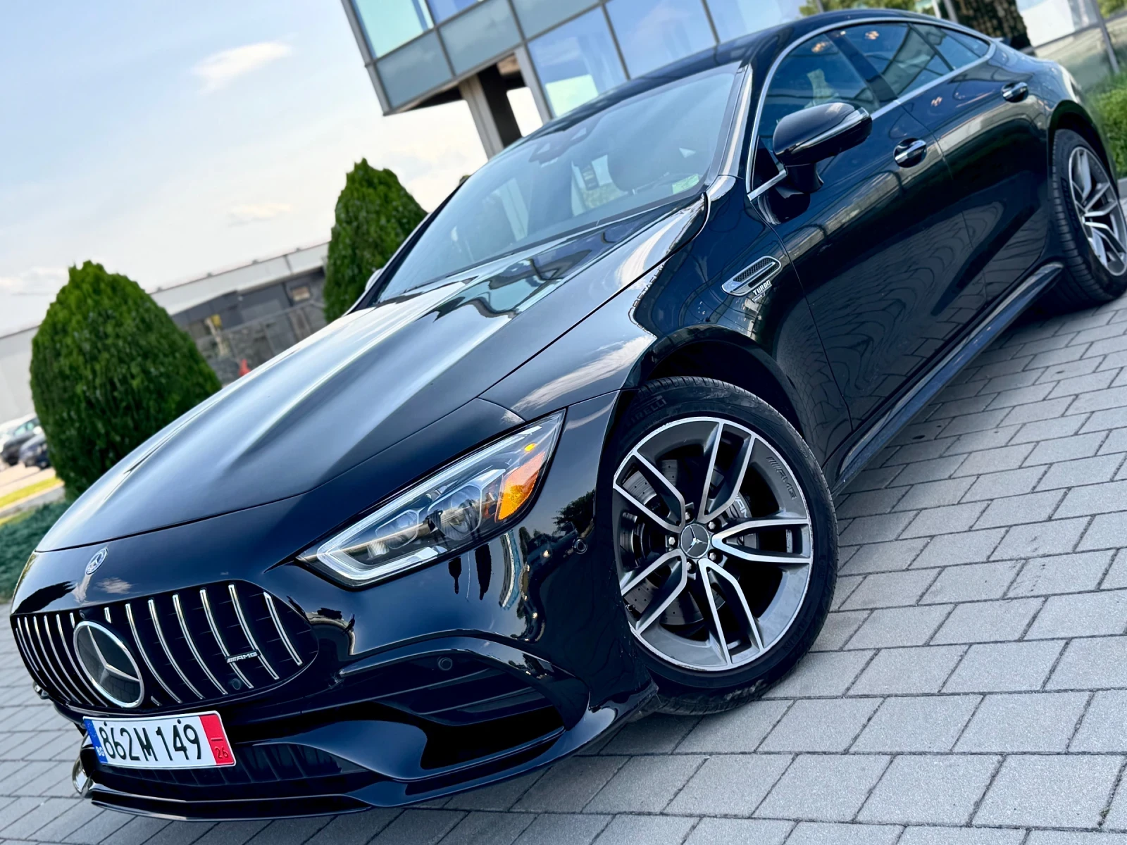 Mercedes-Benz AMG GT 4.3 V6-Biturbo-4Matic-BURMESTER, снимка 2 - Автомобили и джипове - 55444171
