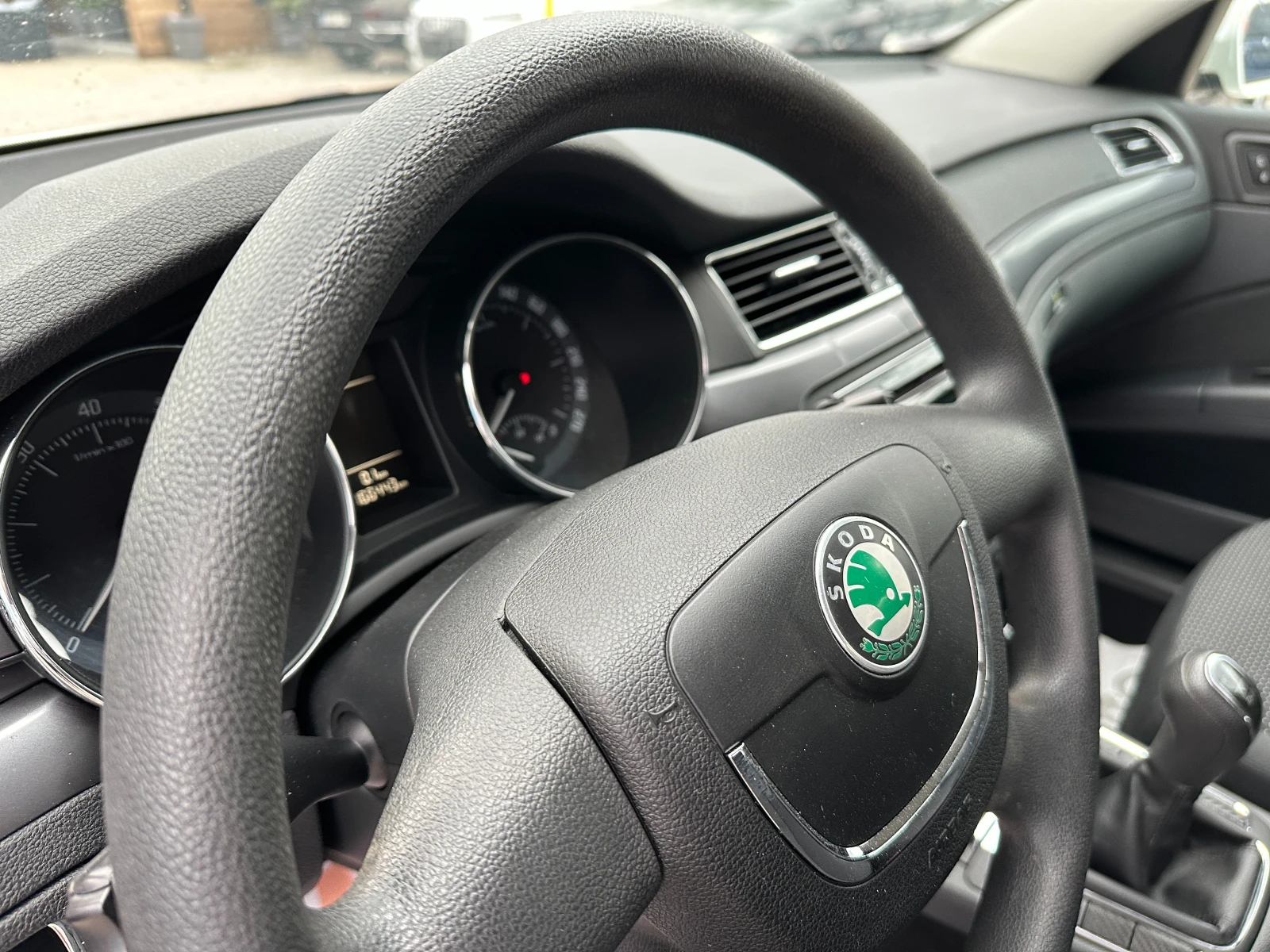 Skoda Superb 1.4TSI Facelift/Sedan/Реални километри, снимка 8 - Автомобили и джипове - 55577773