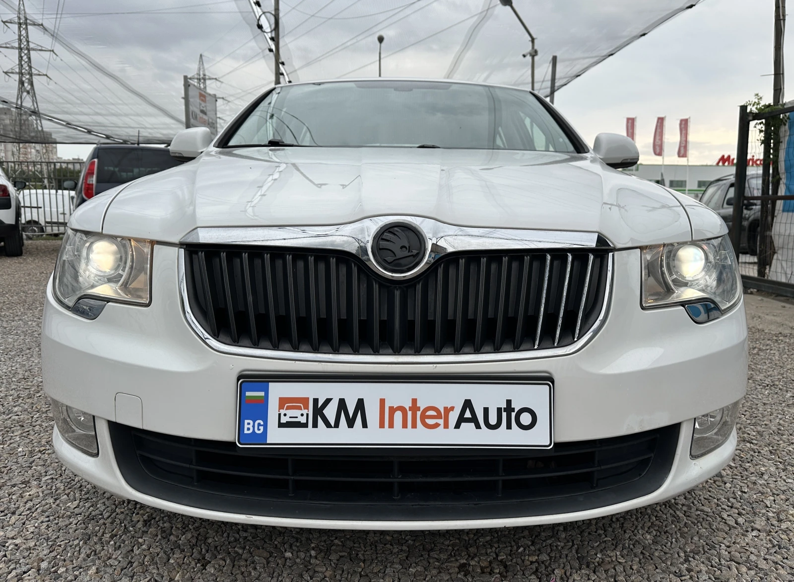 Skoda Superb 1.4TSI Facelift/Sedan/Реални километри, снимка 2 - Автомобили и джипове - 55577773