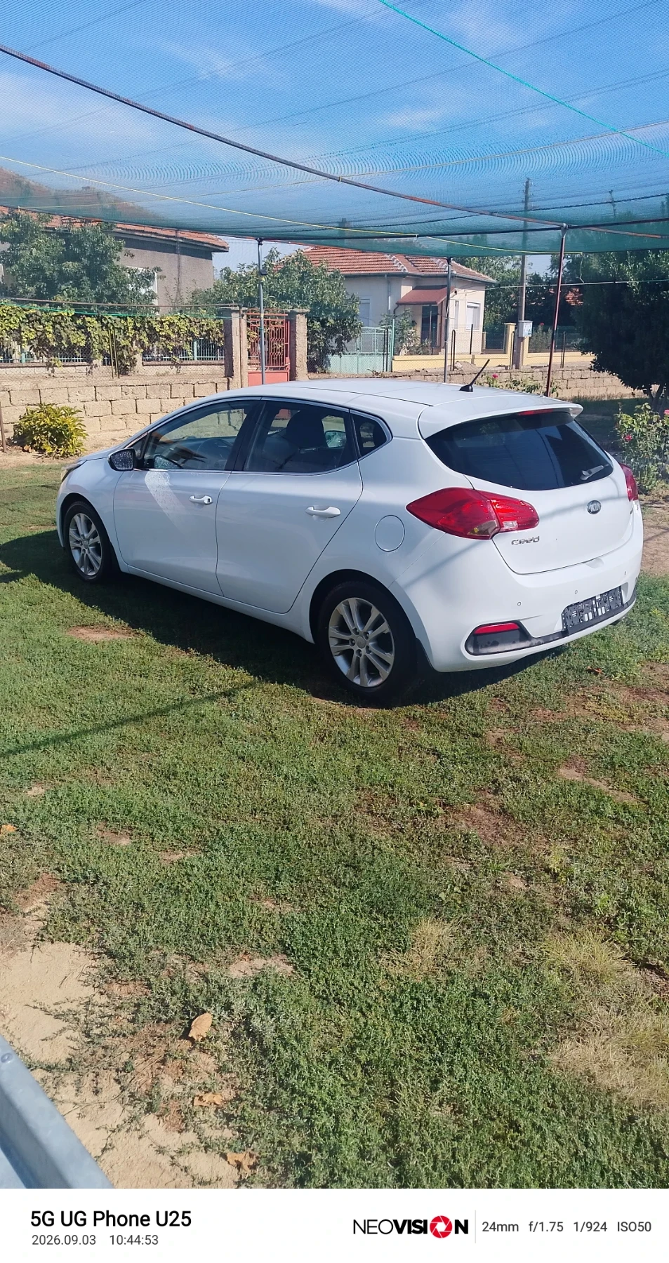 Kia Ceed 1.6crdi, снимка 11 - Автомобили и джипове - 55934232