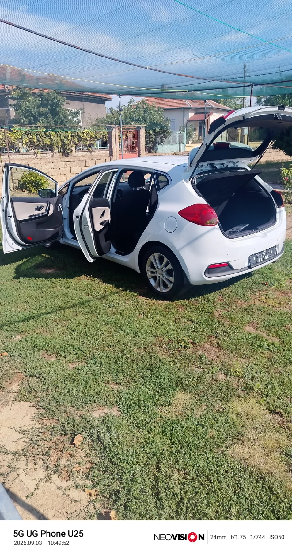 Kia Ceed 1.6crdi, снимка 6 - Автомобили и джипове - 55934232