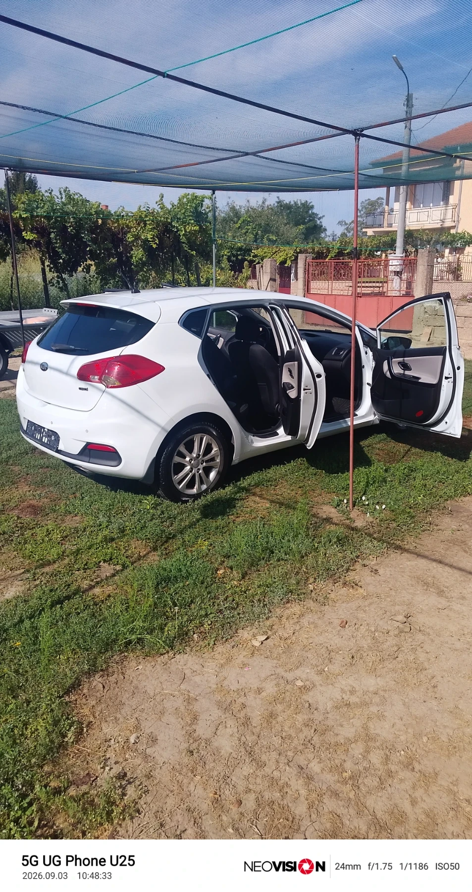 Kia Ceed 1.6crdi, снимка 8 - Автомобили и джипове - 55934232