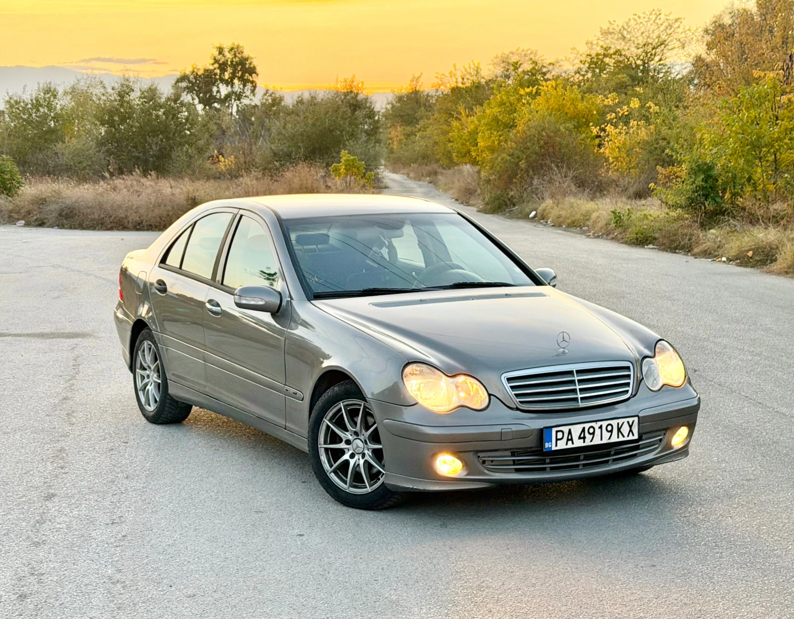 Mercedes-Benz C 180 KOMPRESSOR* МНОГО ЗАПАЗЕНА* ОБСЛУЖЕНА