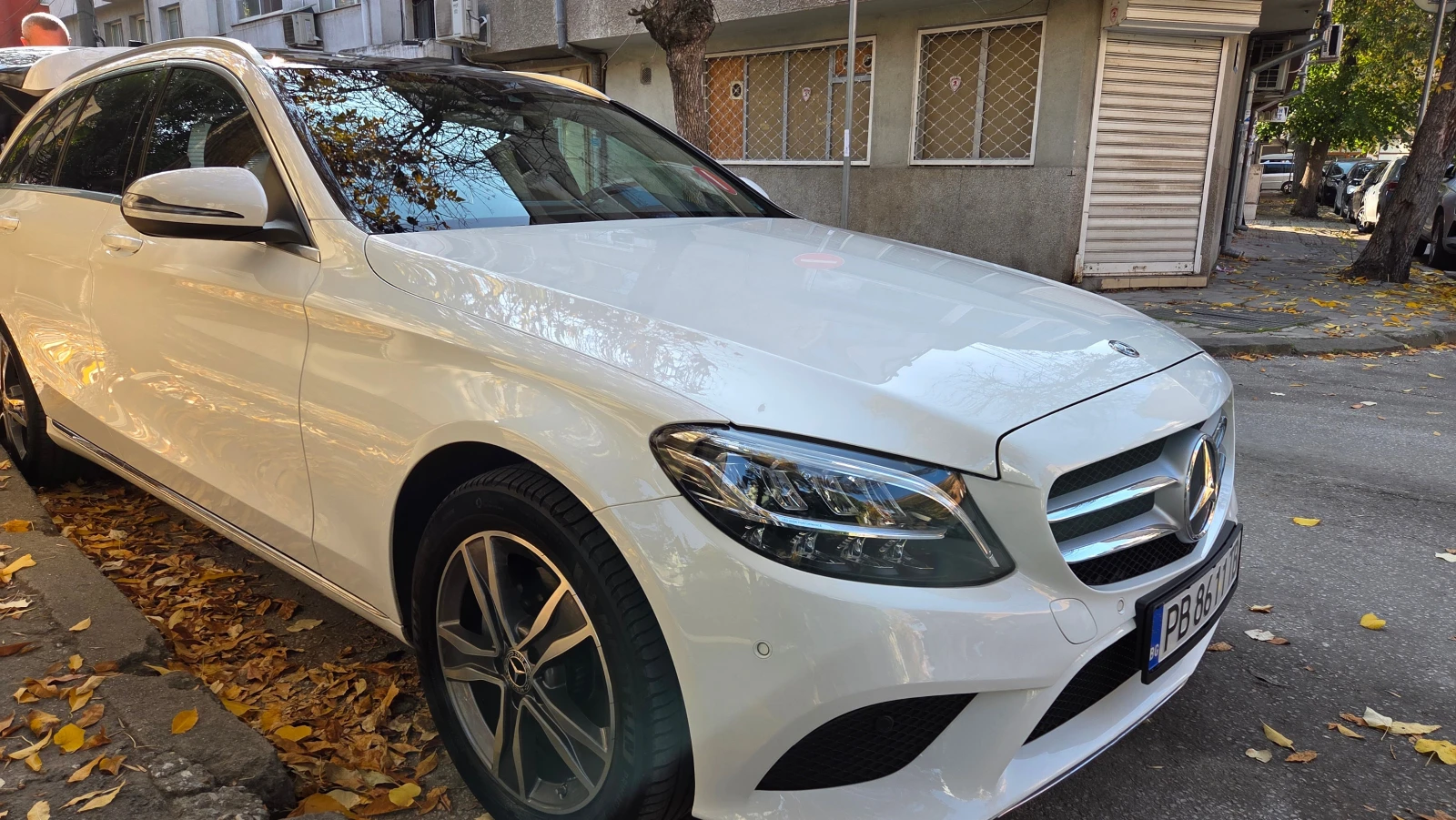 Mercedes-Benz C 220 4 matic, снимка 3 - Автомобили и джипове - 56652900