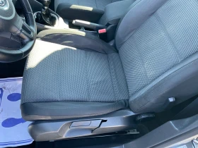 VW Golf 1.6 бензин 102кс , снимка 8 - Автомобили и джипове - 53512219