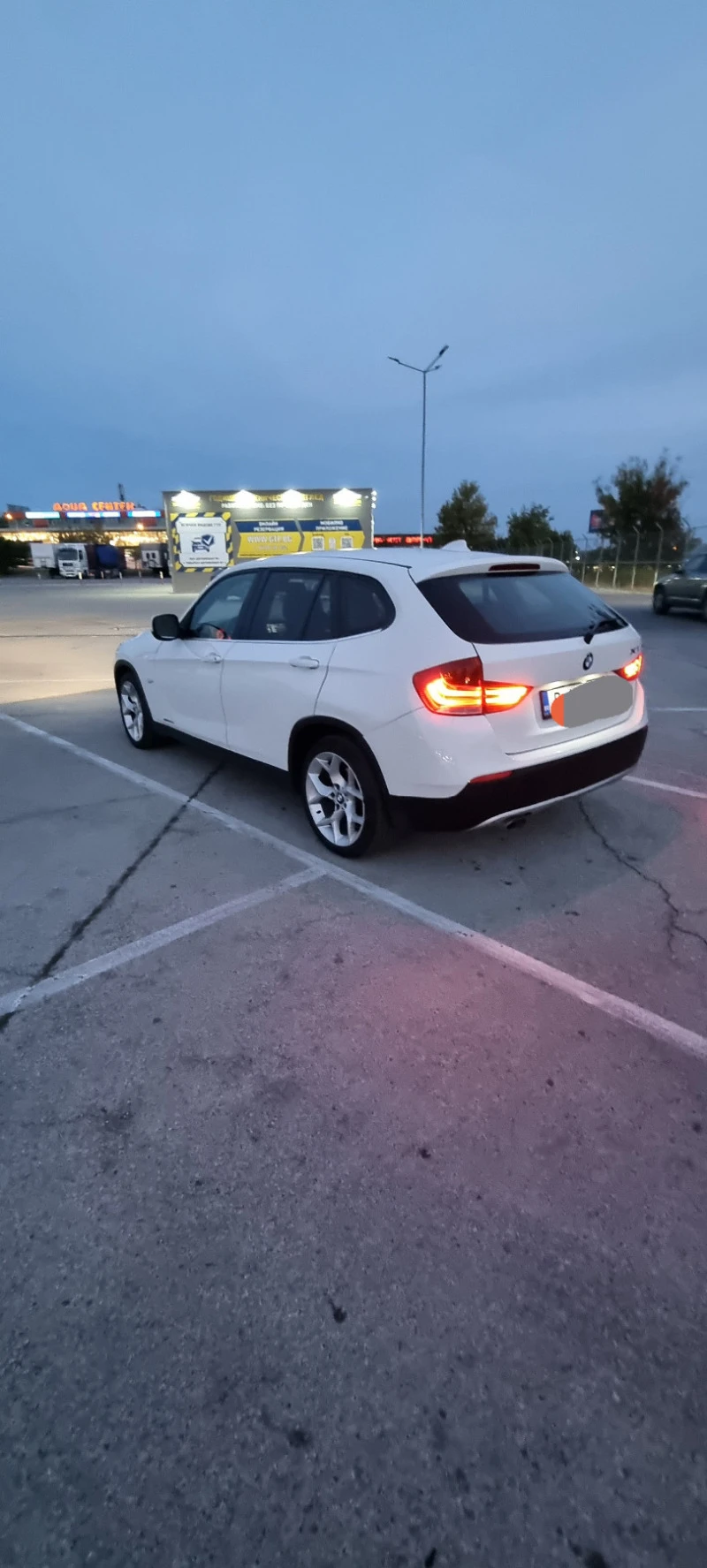 BMW X1 2.3D, снимка 6 - Автомобили и джипове - 48504316