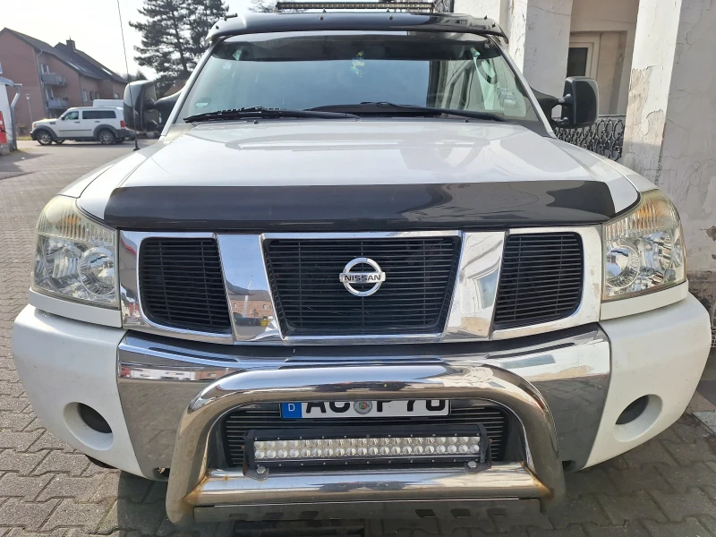 Nissan Titan king 5, 6  LE   +  ГАЗ, снимка 1 - Автомобили и джипове - 49197018