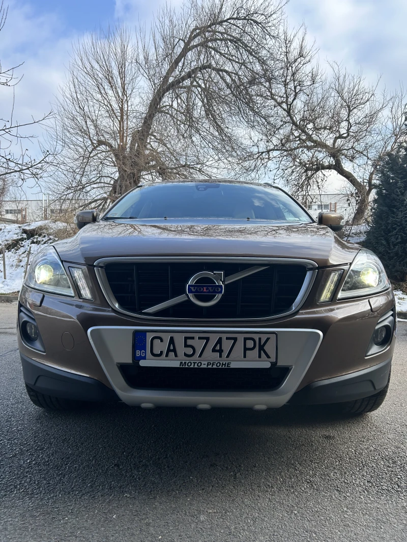 Volvo XC60 2.4 Summum, снимка 5 - Автомобили и джипове - 49338457