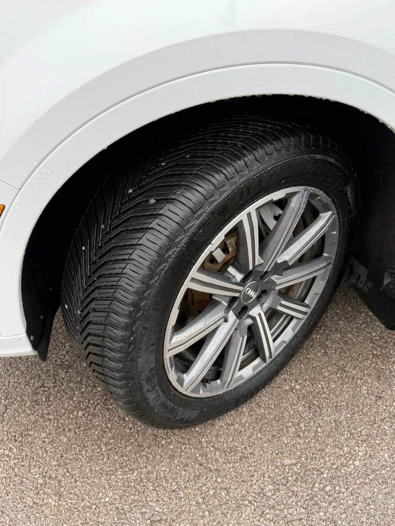 Audi Q7 Technik / 7 Местен / Панорама / Топ / Full, снимка 15 - Автомобили и джипове - 53250199