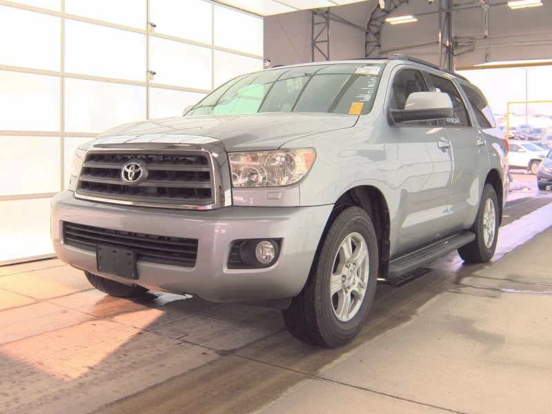 Toyota Sequoia SR5