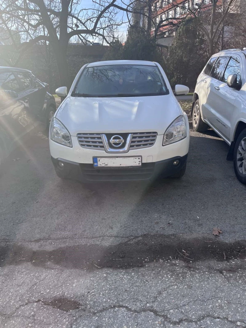 Nissan Qashqai 2.0 4x4 141ks, снимка 2 - Автомобили и джипове - 53486843