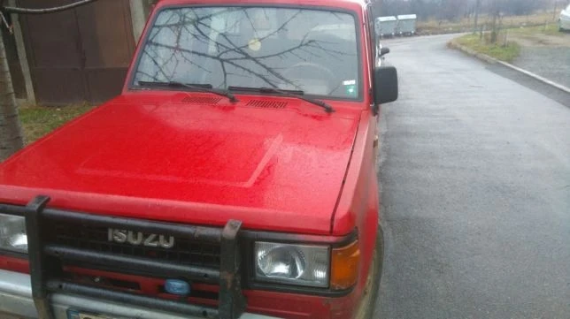 Isuzu Trooper 2.6 Бензин