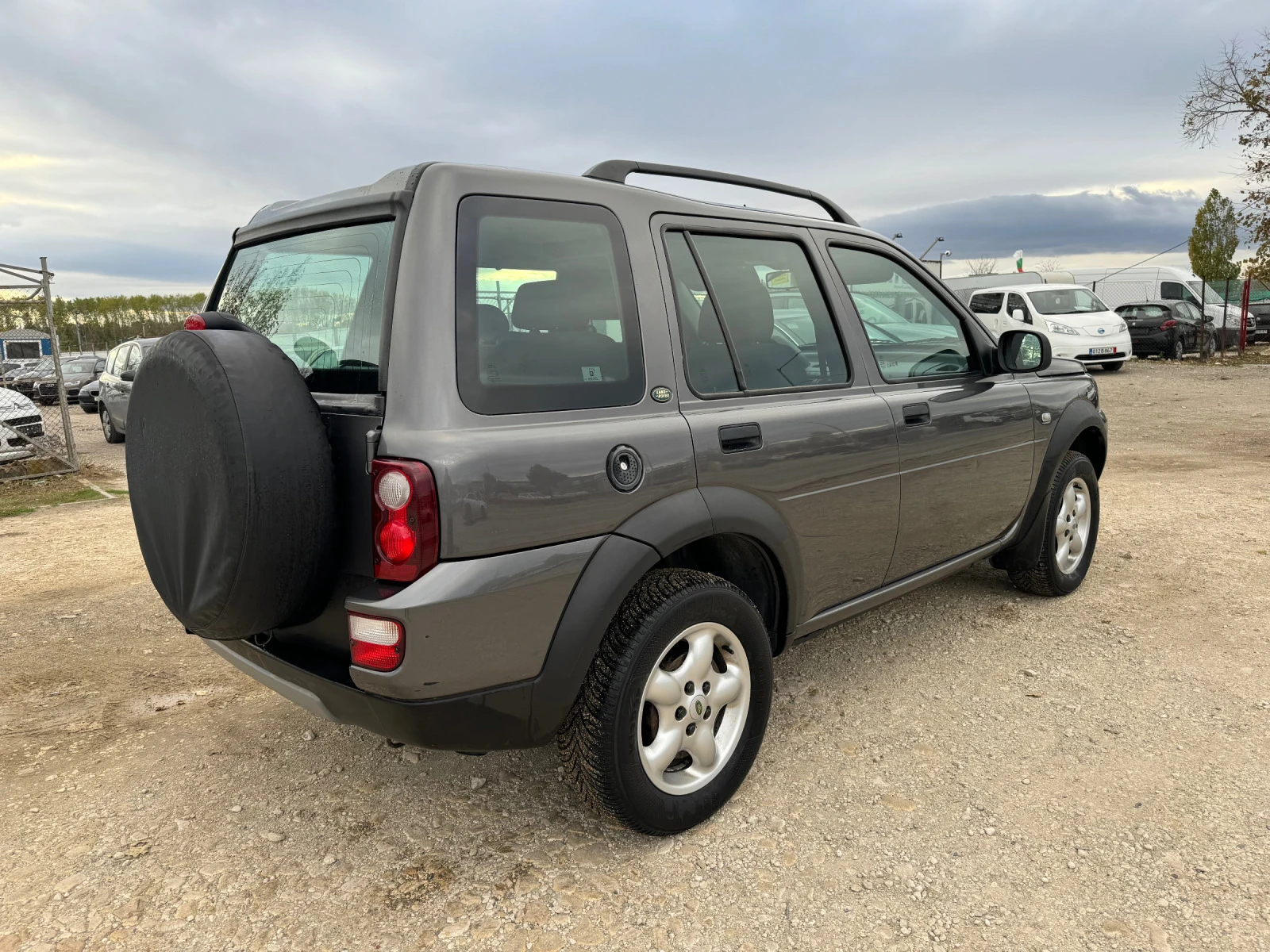 Land Rover Freelander 2.0 - изображение 7