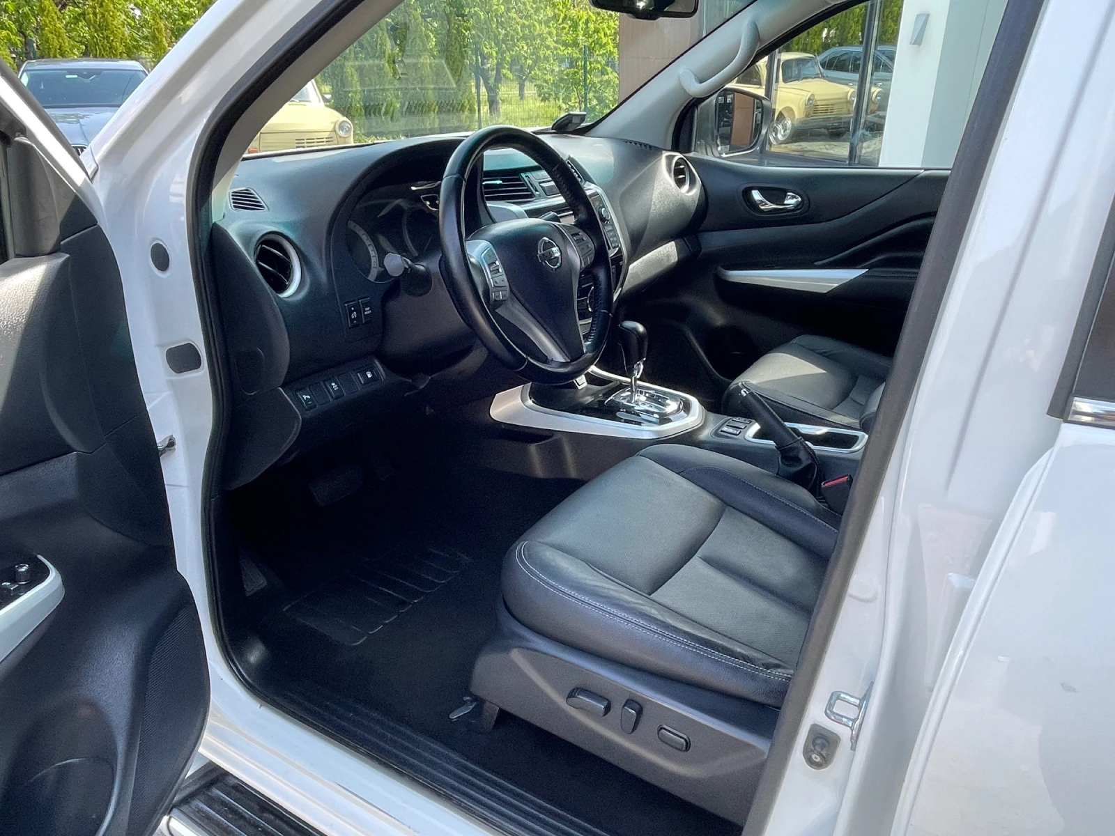 Nissan Navara 2.3d 190hp 360Camera Keyless | Mobile.bg   11